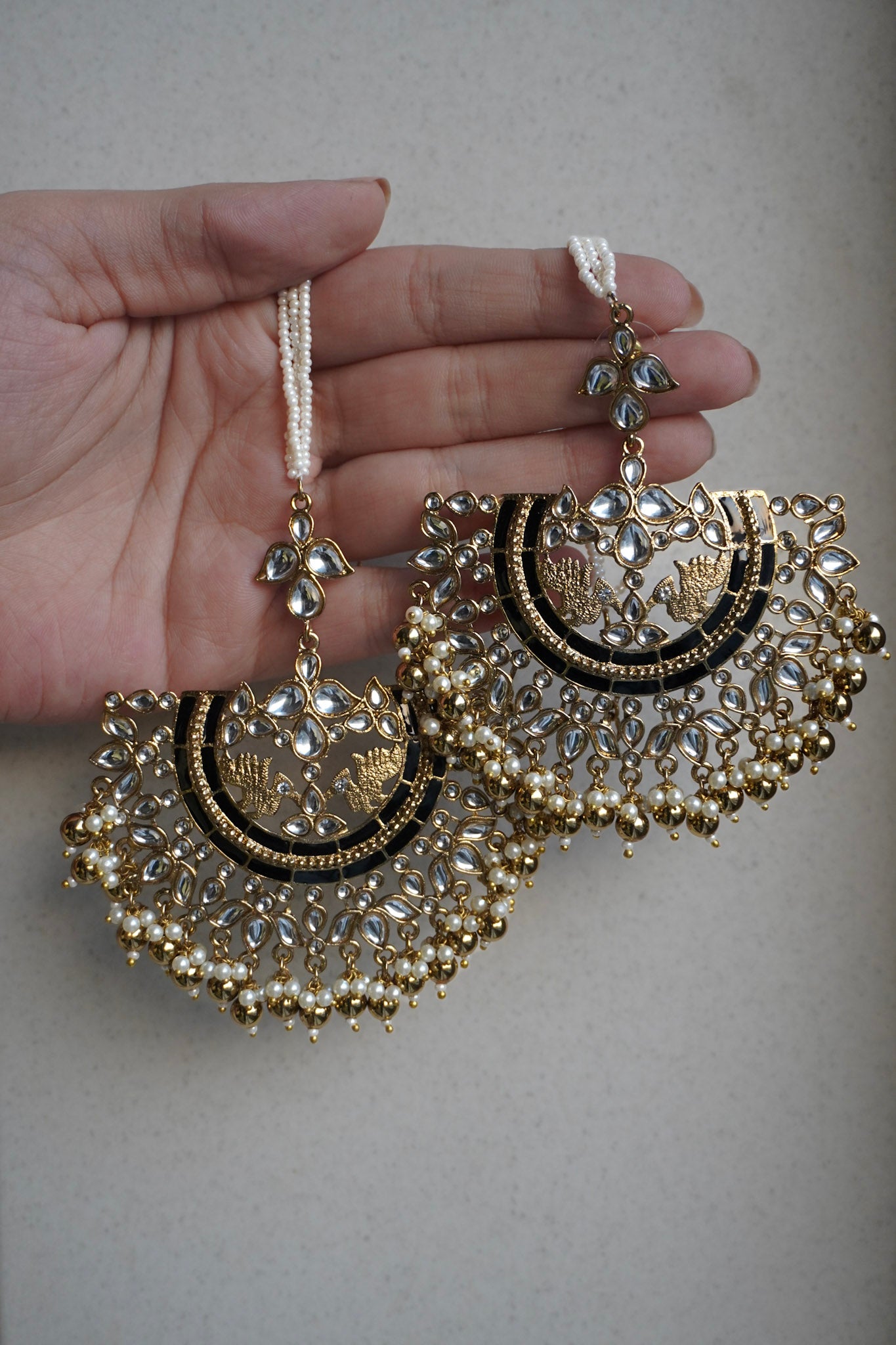 Aaina Chandbaali with Ear Chain