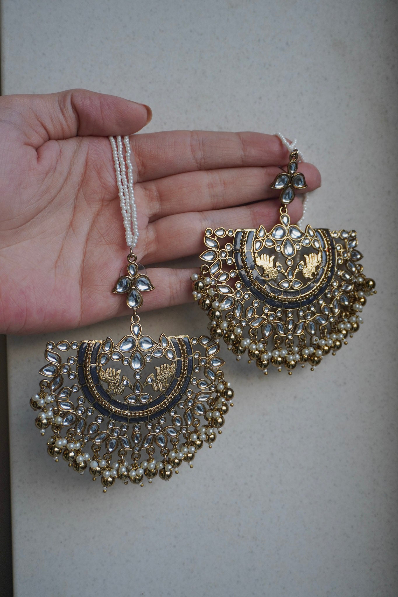 Aaina Chandbaali with Ear Chain