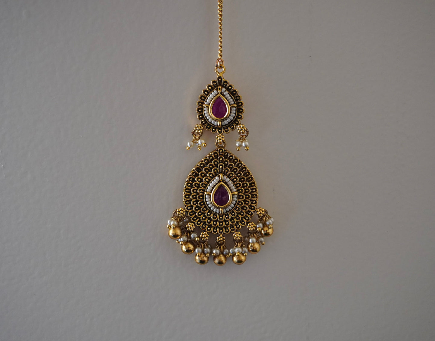 Antique Gold Red Drop Maang Tikka