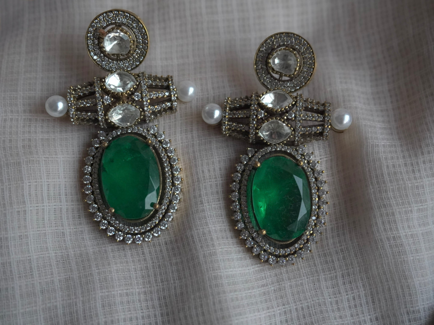 Victorian Emerald Hasli Navratna Necklace Set (Necklace & Earrings)
