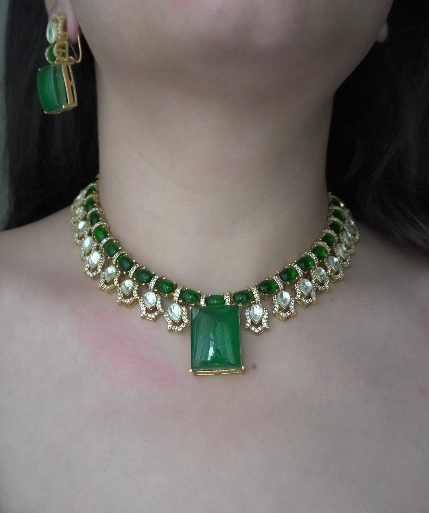 Green Madhuban Diamond Necklace Set (Necklace & Earrings)
