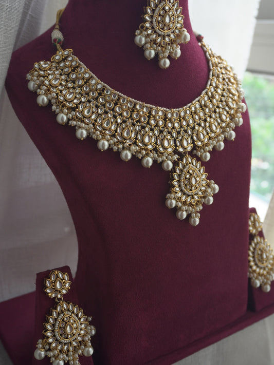 Rani White Statement Necklace (Set of 3 - Necklace, Earrings, Maang Tikka)