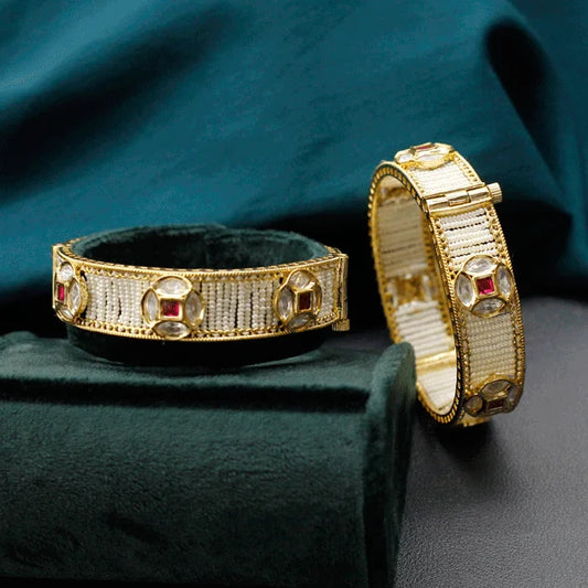 Barik Pearl Kundan Bangles