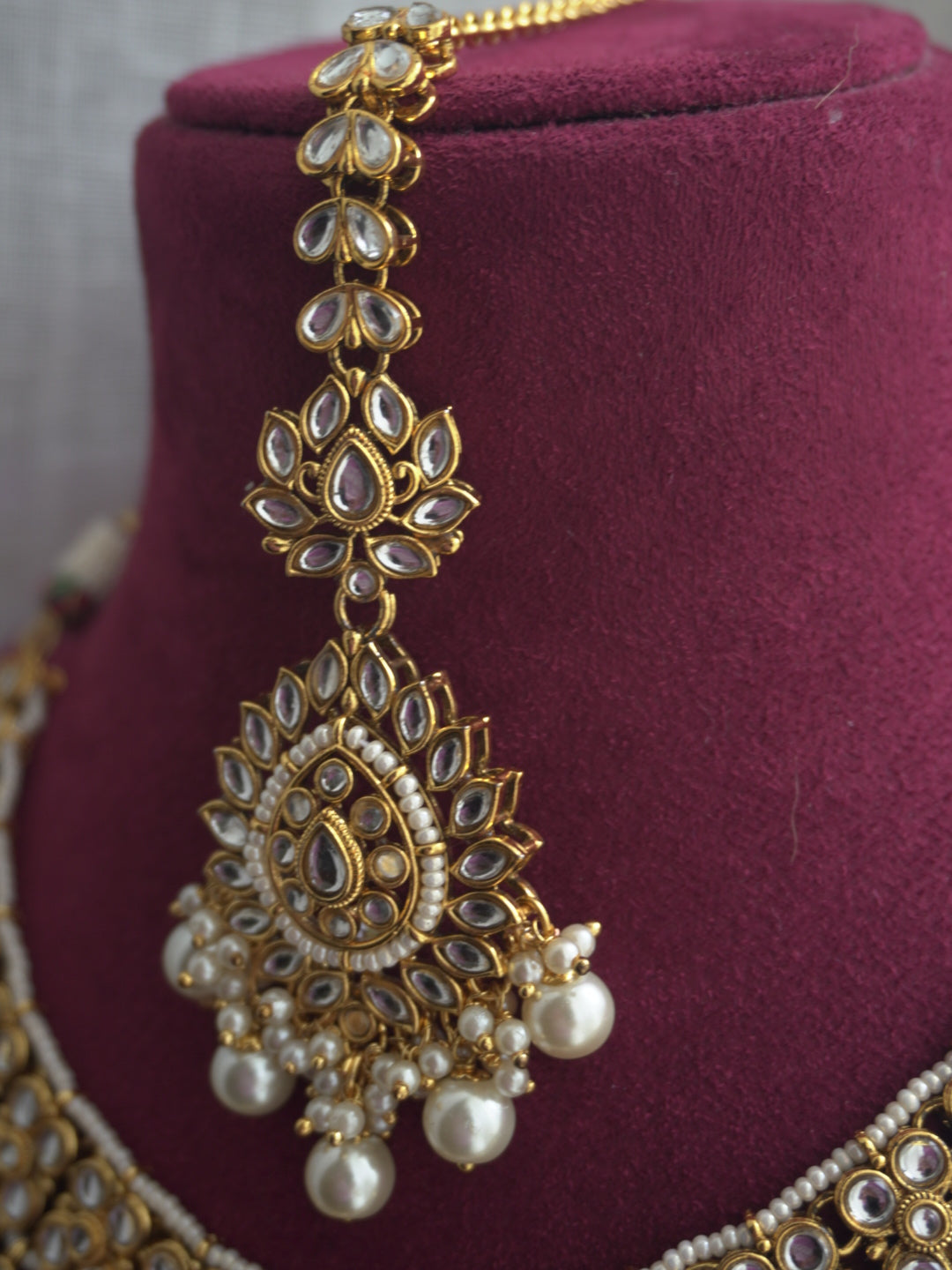 Rani White Statement Necklace (Set of 3 - Necklace, Earrings, Maang Tikka)