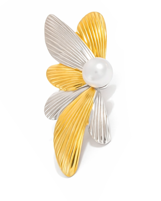 Deux Petal Stud Earrings