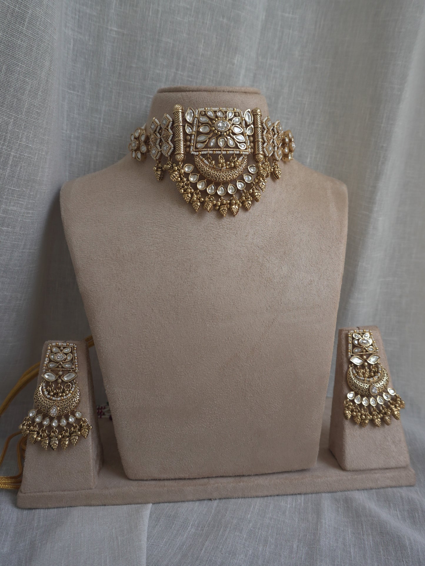 Raga Necklace Set (Necklace & Earrings)