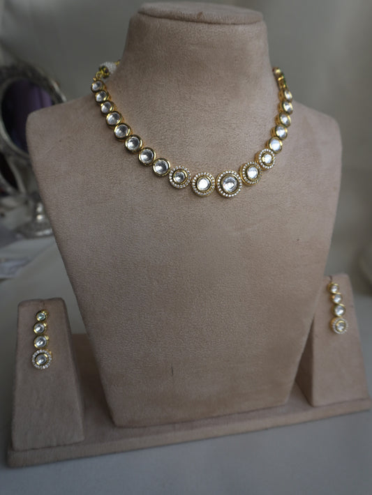 Aashi Kundan Necklace Set (Necklace & Earrings)