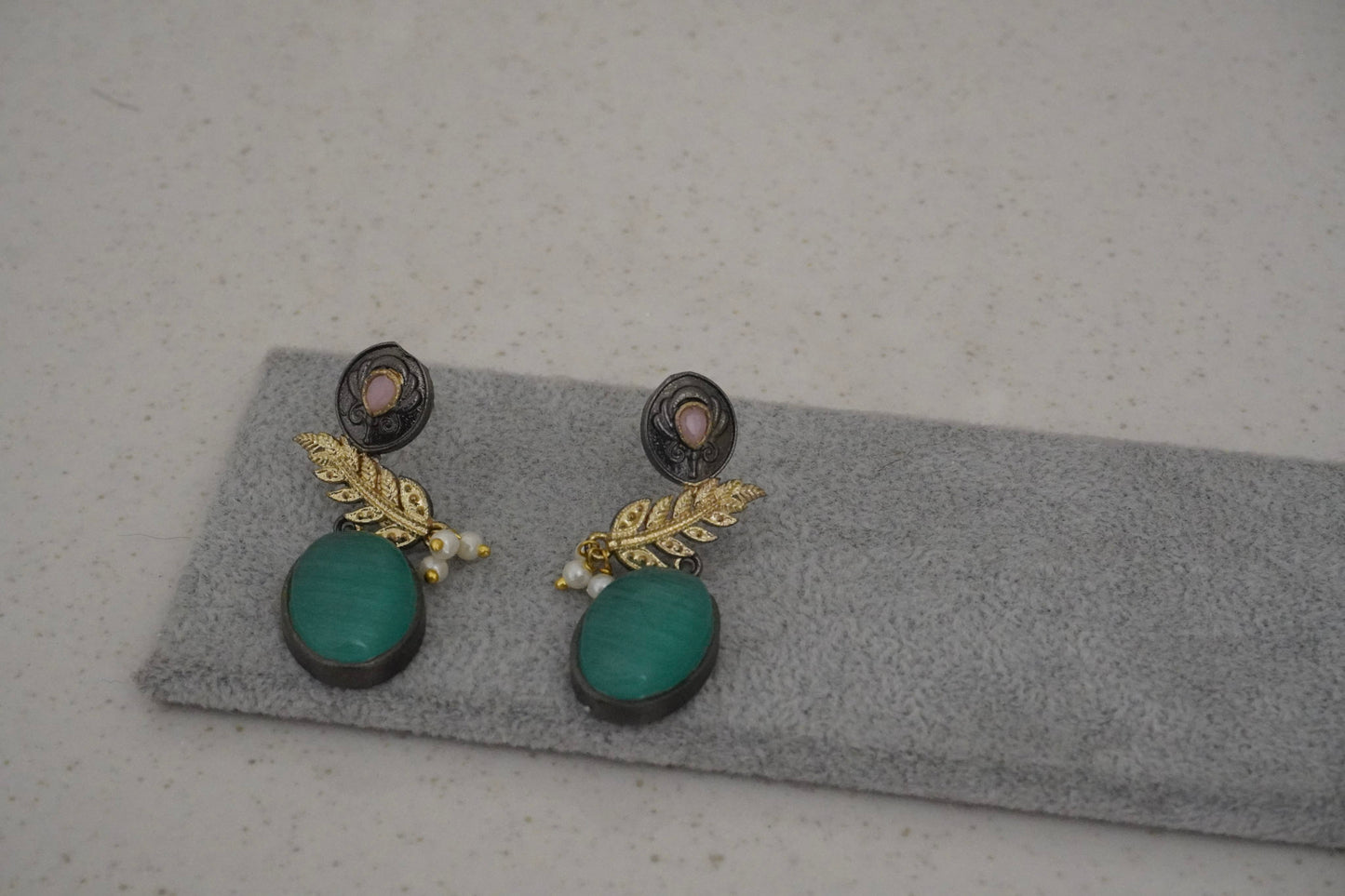 Green Stone Leaf Stud Earrings