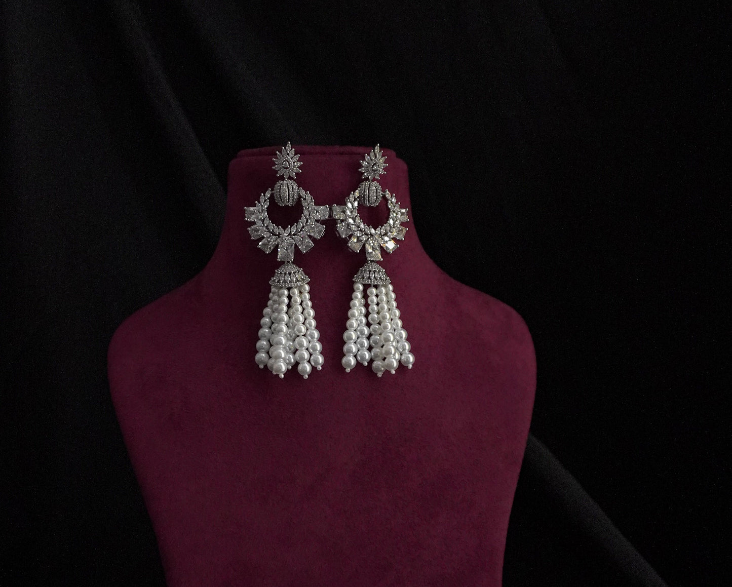 Vivienne Pearl Tassel Necklace Set (Necklace & Earrings)