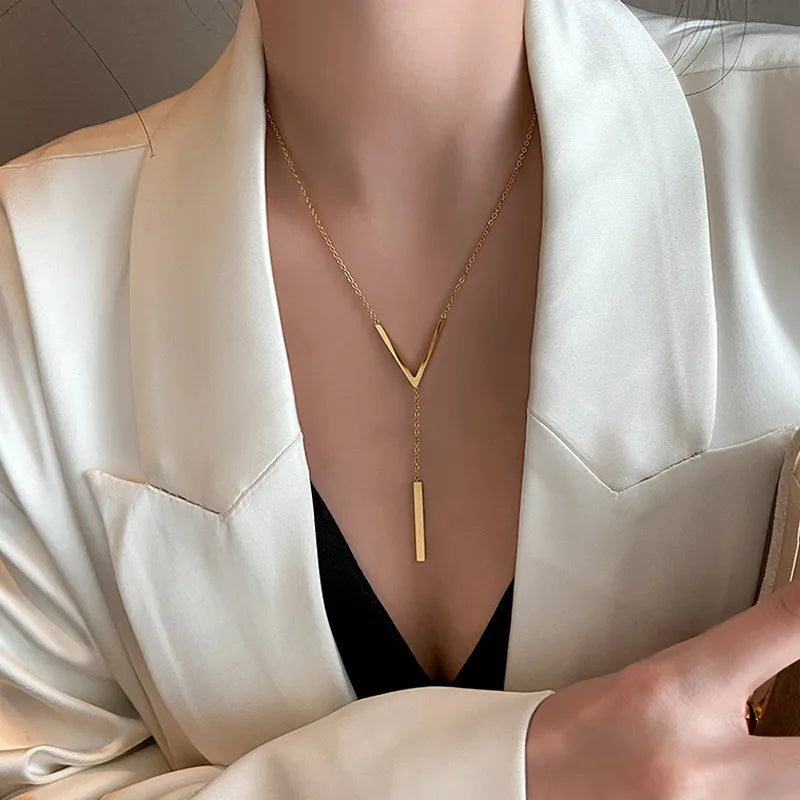 Y-Bar Gold Necklace