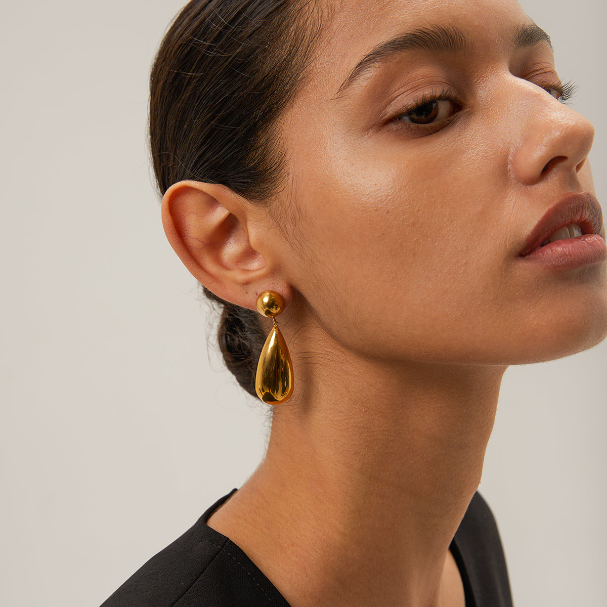 Aurelia Gold Drop Earrings