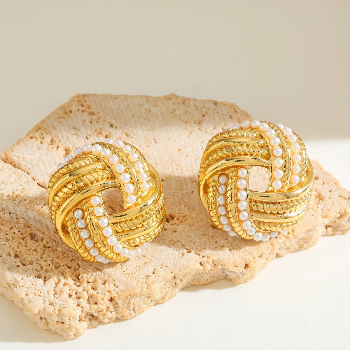 Aurelia Pearl Knot Studs