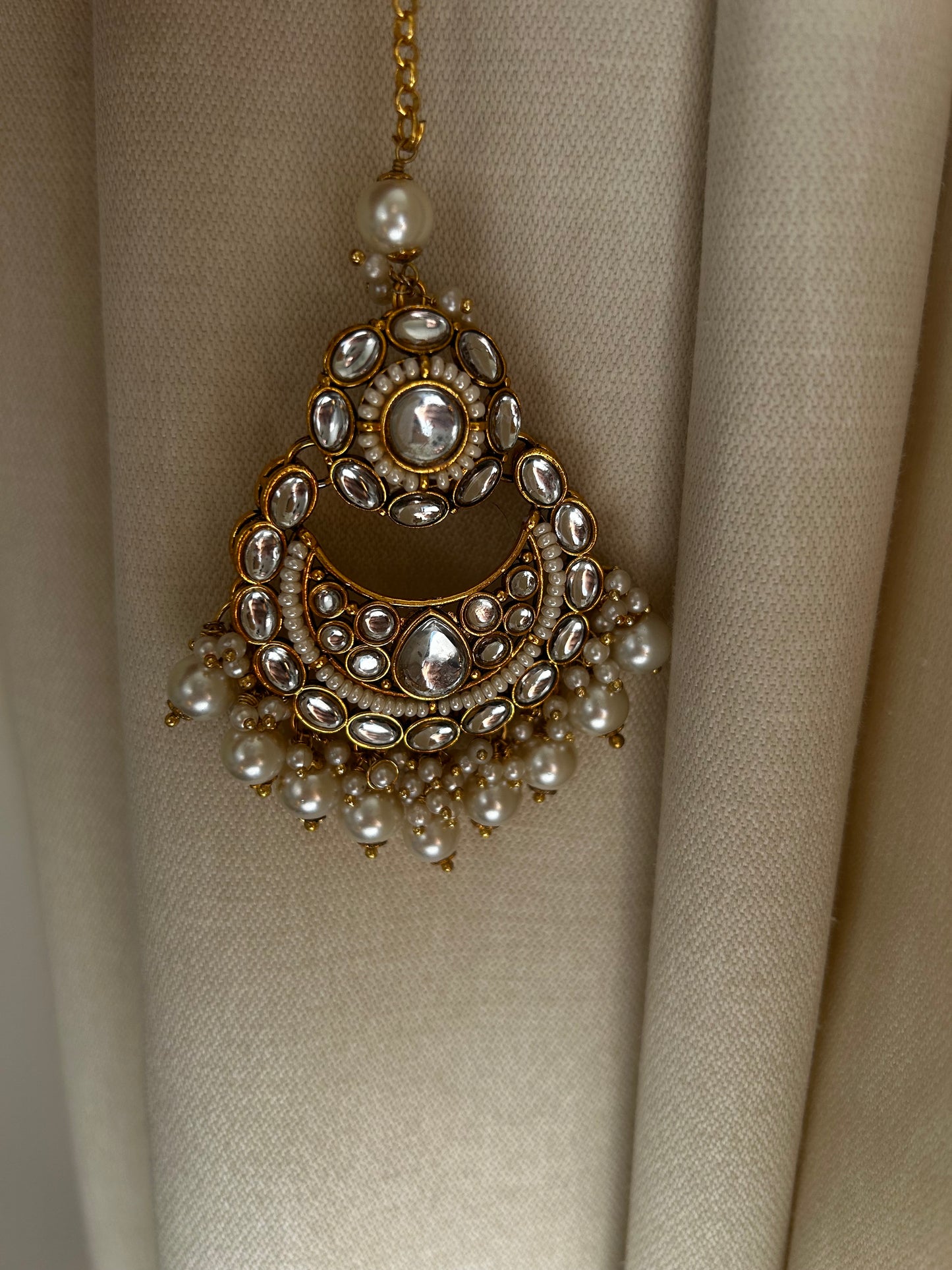 White Kundan Jhumkas with Hair Chain & Maang Tikka Set