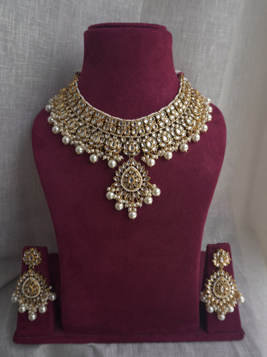 Rani White Statement Necklace (Set of 3 - Necklace, Earrings, Maang Tikka)