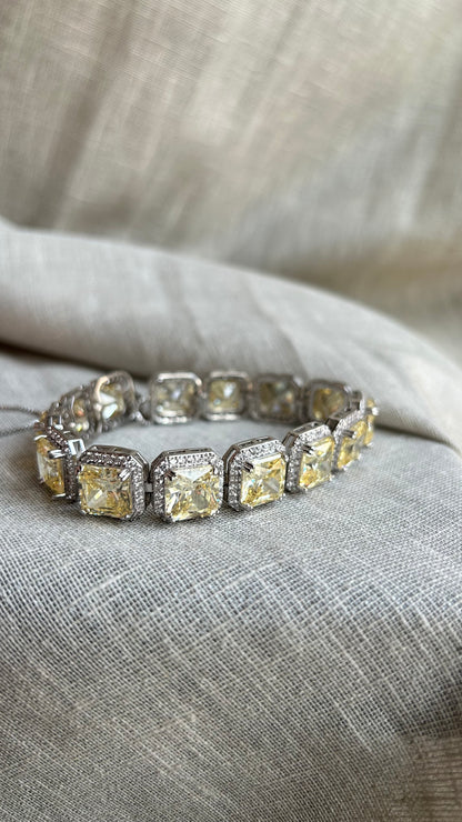 Sunlit Royale Citrine Necklace Set (Necklace & Earrings)