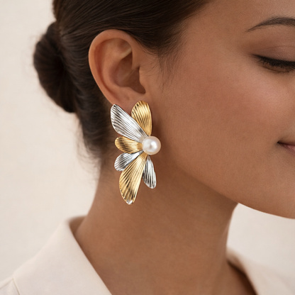 Deux Petal Stud Earrings
