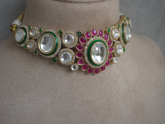 Ira Rajwada Polki Choker Set (Choker, Earrings & Maang Tikka)