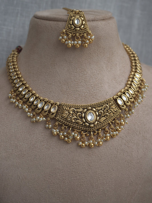 Antique Hasli Necklace Set (Necklace, Earrings & Maang Tikka)