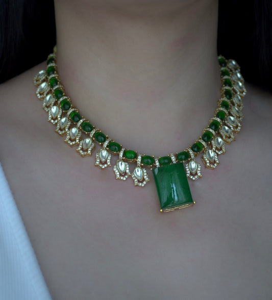 Green Madhuban Diamond Necklace Set (Necklace & Earrings)