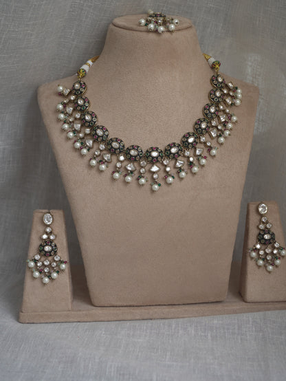 Heritage Polki Pearl Bridal Set – Necklace, Earrings & Maang Tikka