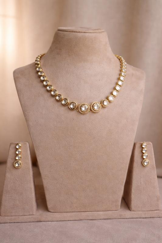 Aashi Kundan Necklace Set (Necklace & Earrings)
