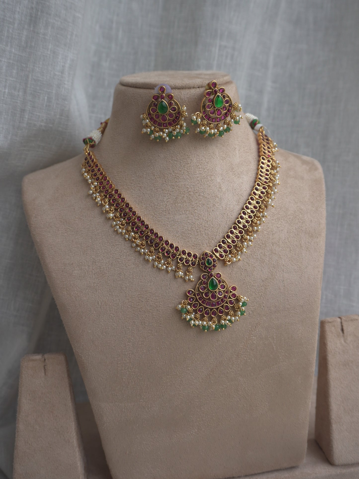 Amara Temple Necklace Set