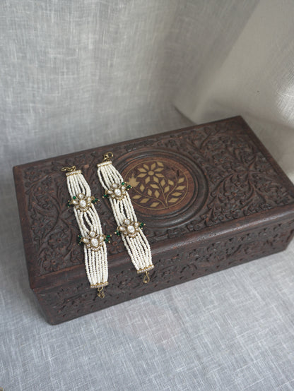 Meera Polki Pearl Kaan Chain