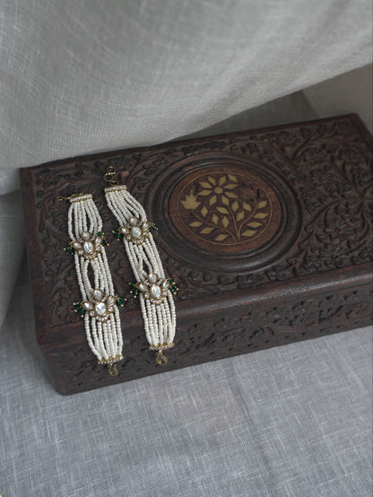 Meera Polki Pearl Kaan Chain