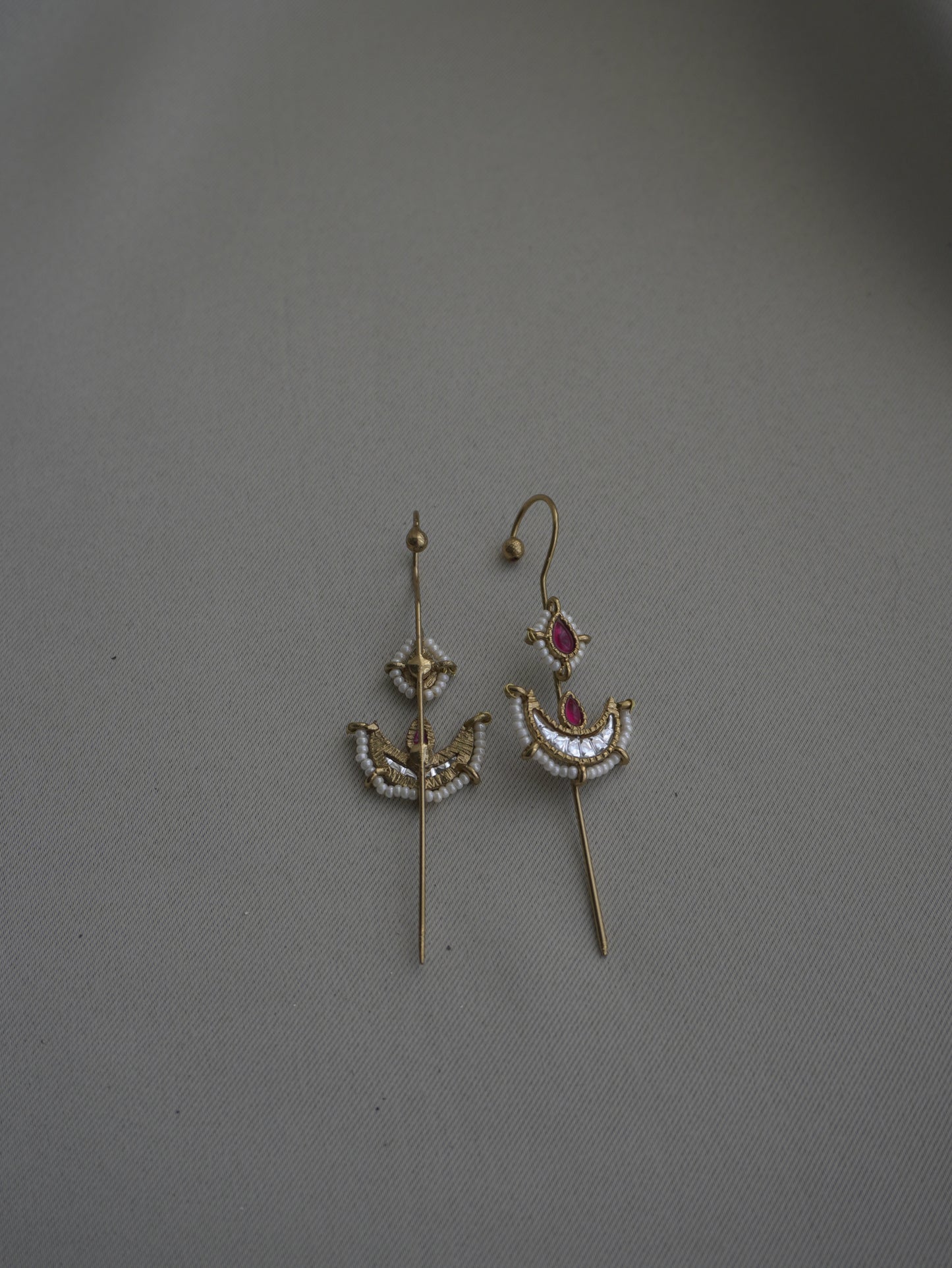 Ishitha Crescent Ear Cuff