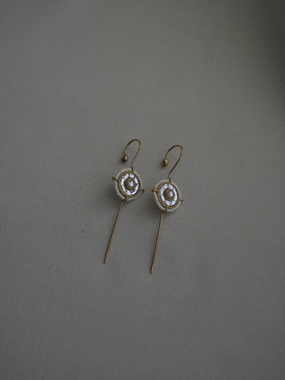 Aarini Round Kundan Ear Cuff