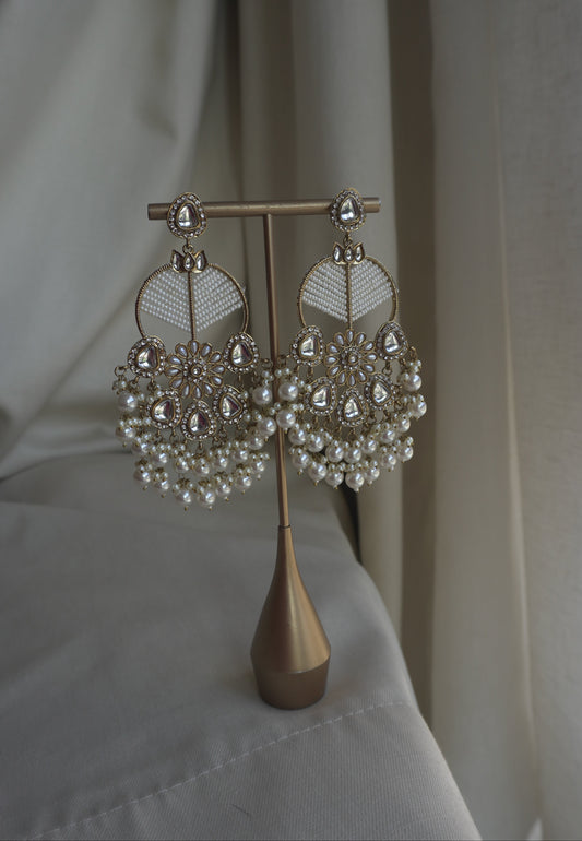 Ruhi White Pearl Earrings