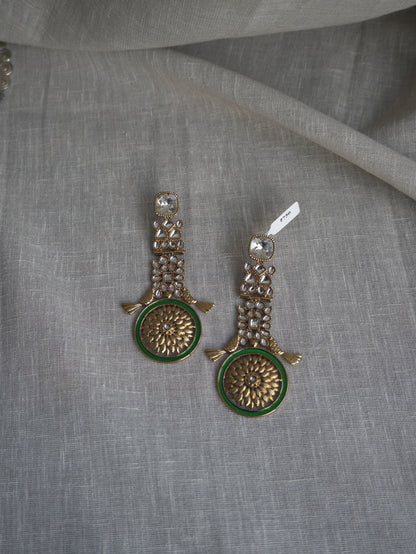 Vanya Gold Kundan Earrings