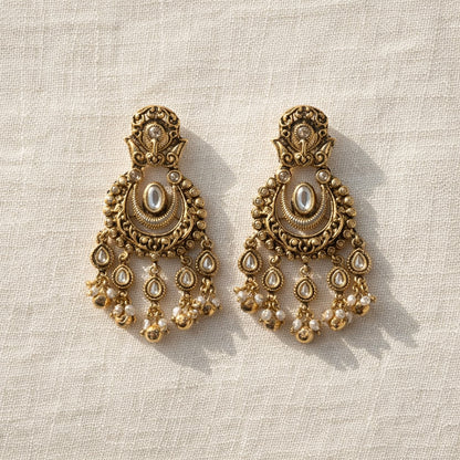 Chaand Kundan Chandbali Earrings