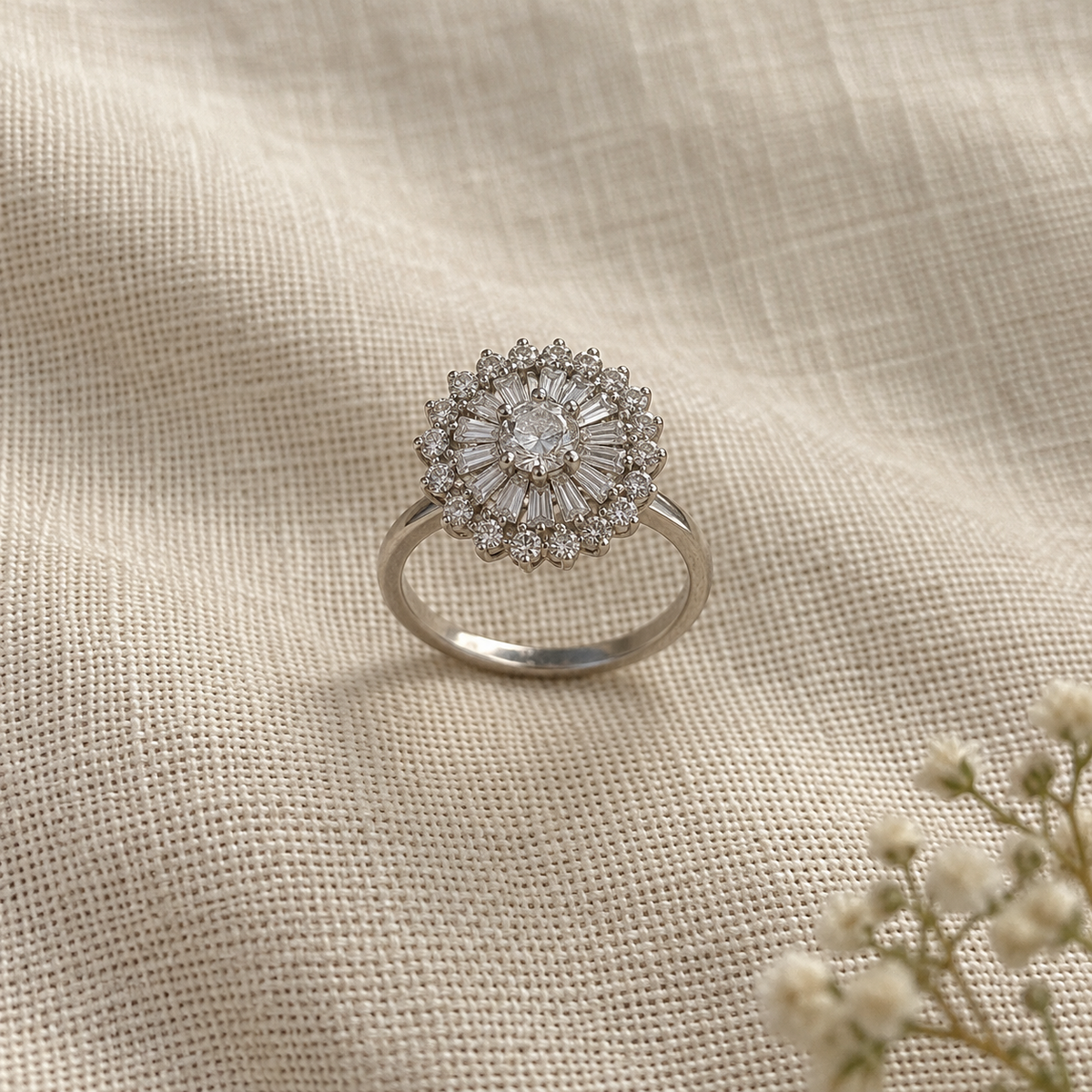 Odette Baguette Halo Ring