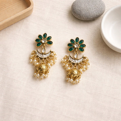Emerald Saheli Kundan Jhumka Earrings