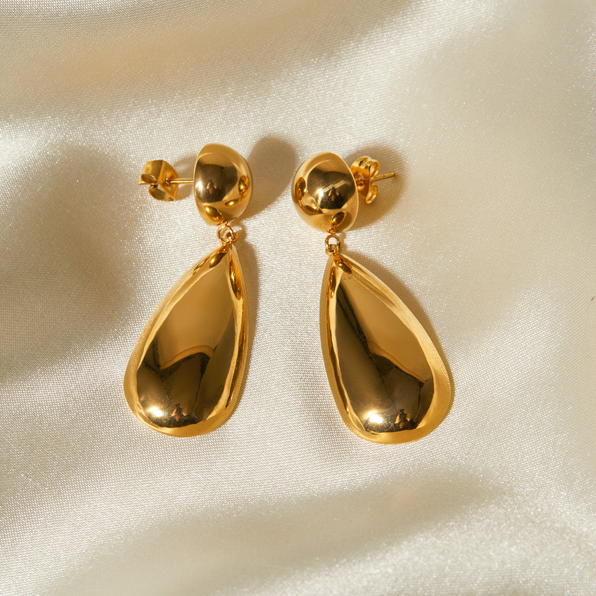 Aurelia Gold Drop Earrings