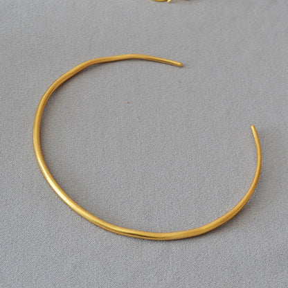 Arya Classic Brass Choker