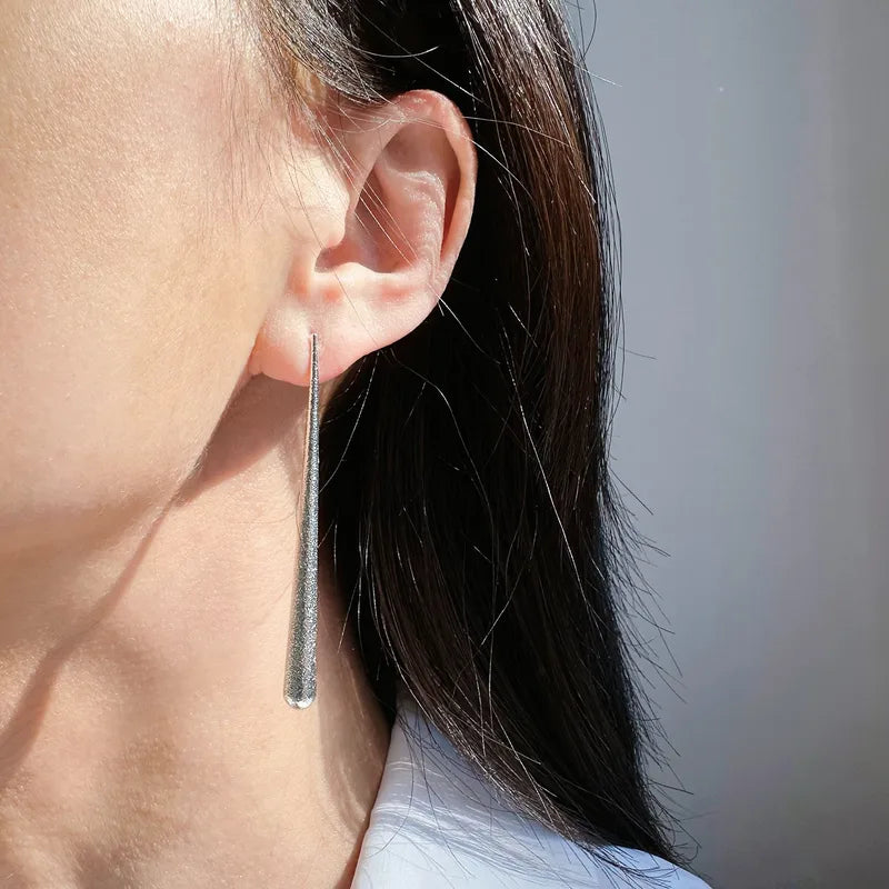 Sleek Silver Waterdrop Earrings