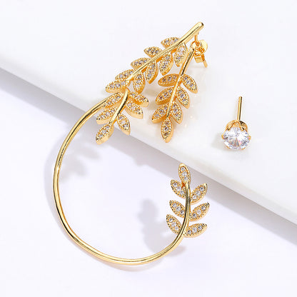Elara Leaf Ear Cuff